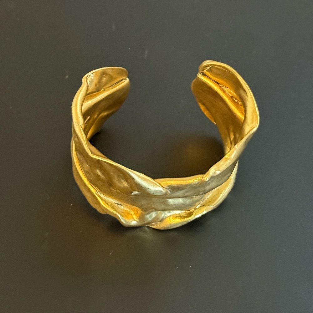 Karine Sultan Roman Column cuff bracelet - Picture 2 of 9